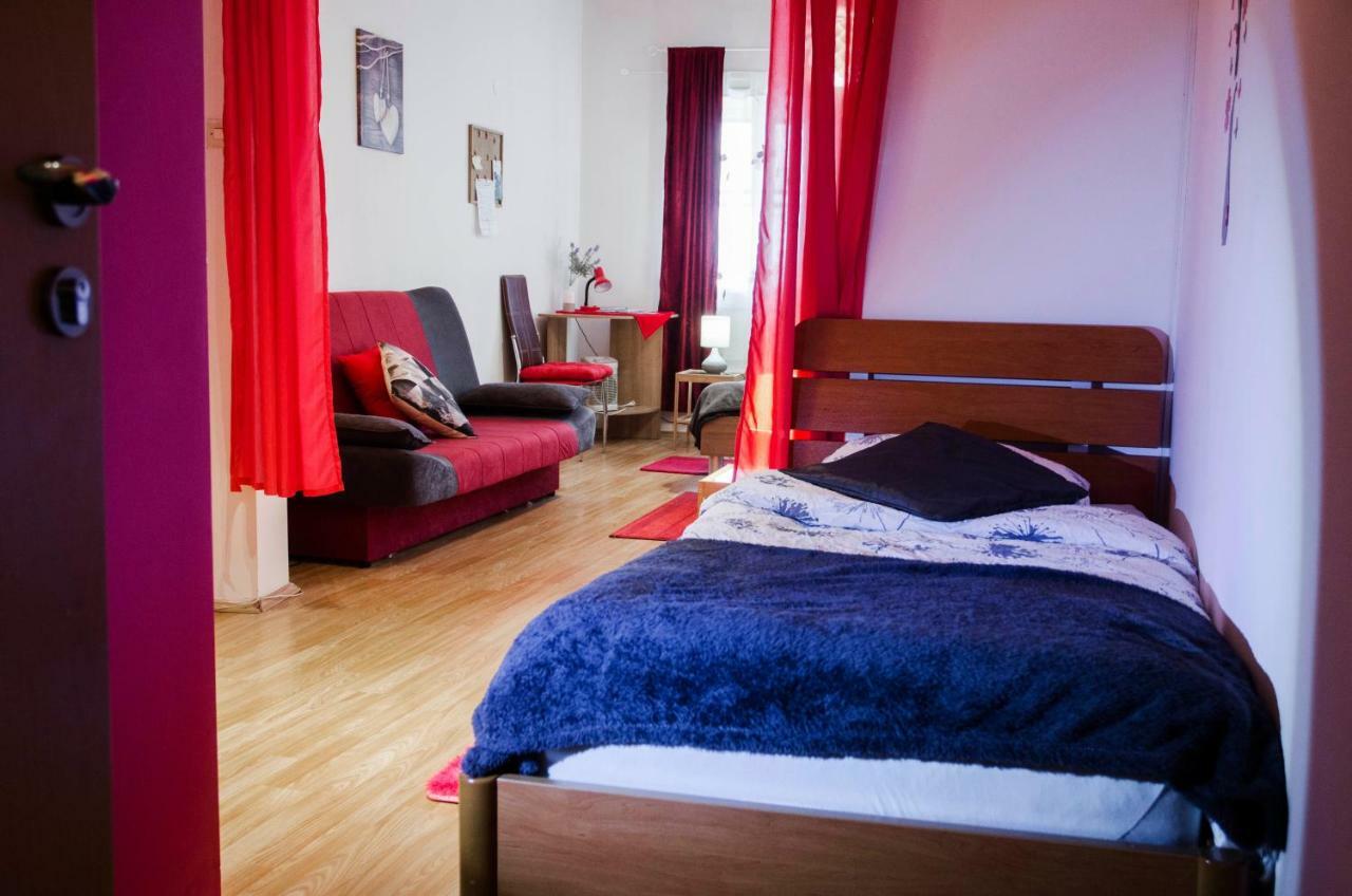 Rooms And Apartment Veral-Ka Karlovac Exterior photo
